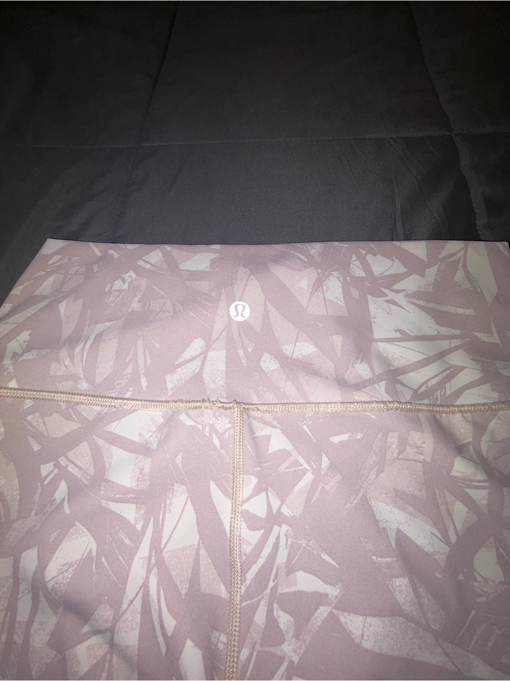 Lululemon Pink Patterned Cropped Leggings High Rise - Picture 3 of 6